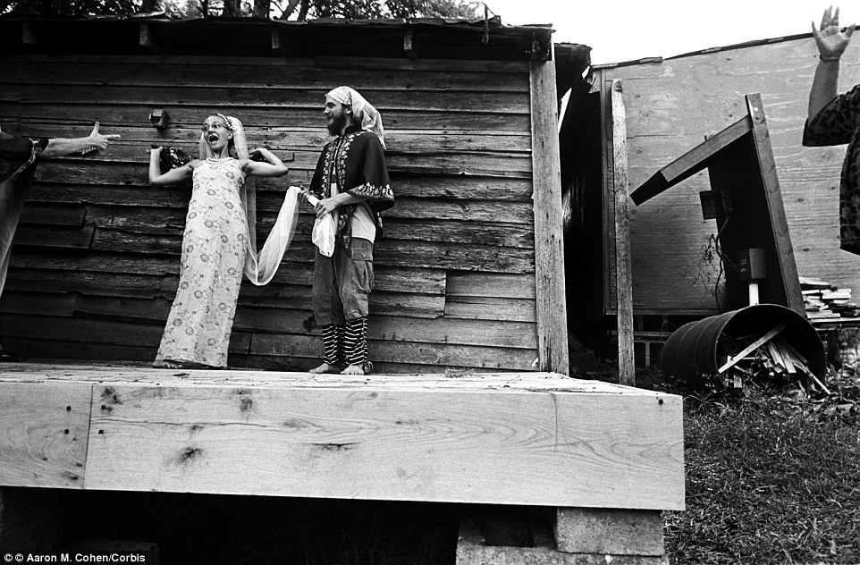 美弗吉尼亚共产社区:一夫多妻 共享财产