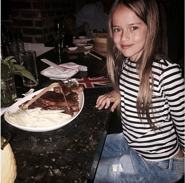 俄罗斯9岁小美女成年龄最小的超模！