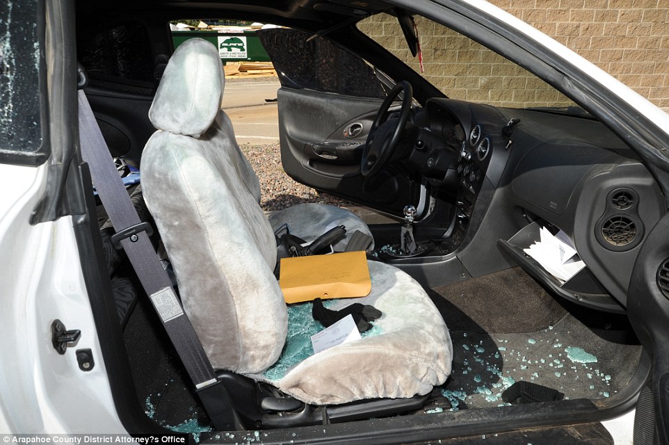 美电影院枪击案致12人死 现场照片首曝光