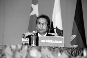 内政部长曼努埃尔&middot;罗哈斯