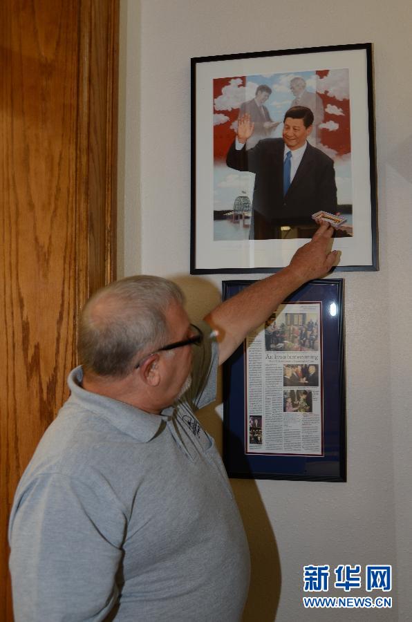 (国际·图文互动)(1)密西西比河小城的主席情和中国缘——走访美国艾奥瓦州马斯卡廷