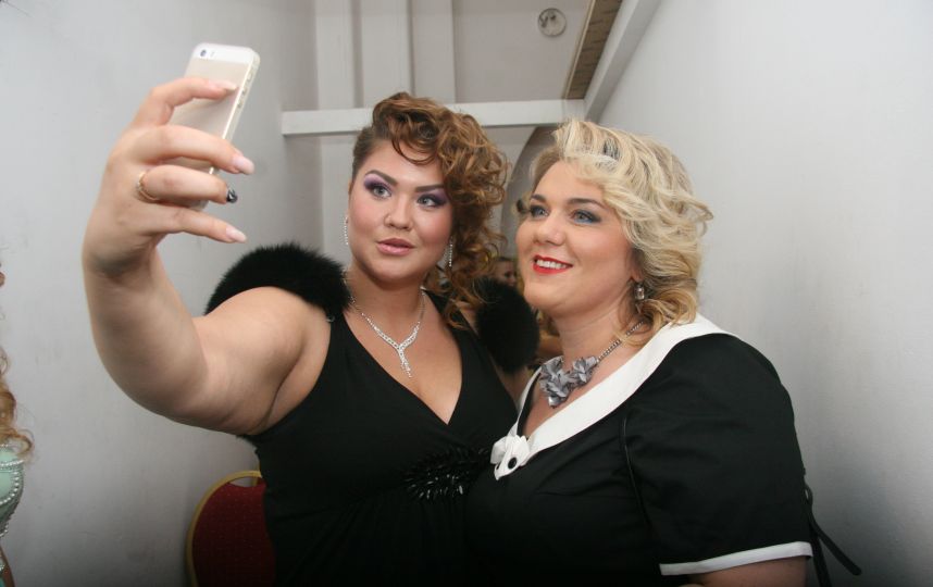 俄罗斯圣彼得堡举办肥胖女人选美大赛