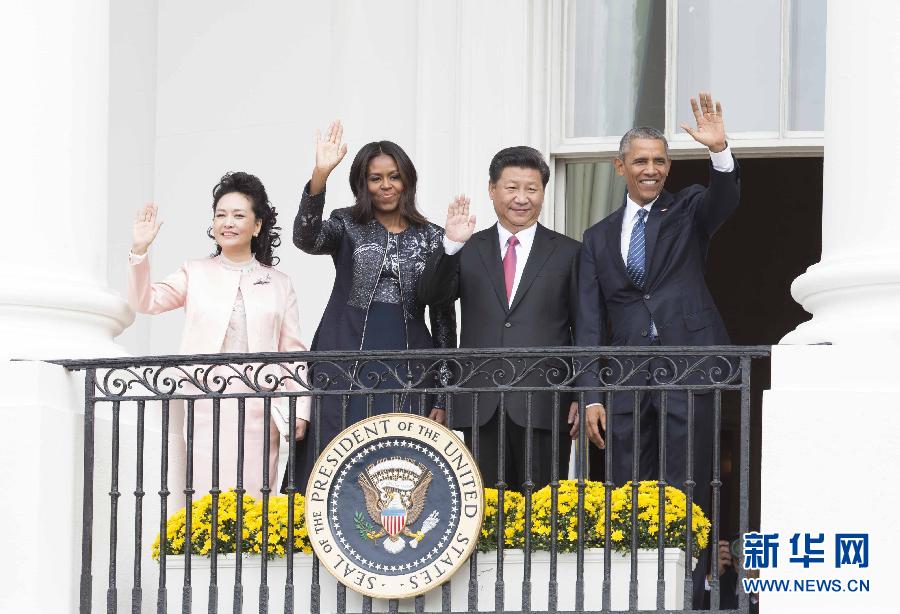 9月25日，美国总统奥巴马在华盛顿白宫南草坪举行隆重仪式，欢迎国家主席习近平对美国进行国事访问。 新华社记者 黄敬文 摄