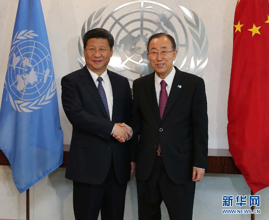 9月26日，国家主席习近平在纽约联合国总部会见联合国秘书长潘基文。 新华社记者 刘卫兵 摄