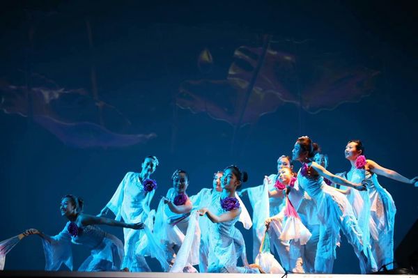 澳华人及留学生联办文艺演出庆中秋国庆