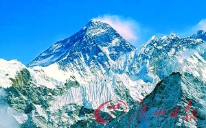 尼泊尔考虑谢绝“老幼病残”人群攀登珠峰(图)