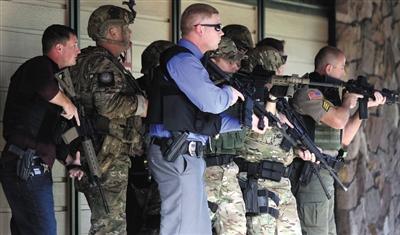 美国校园枪击案致13死 枪手要学生报宗教信仰