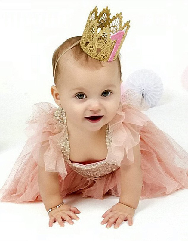 英国1岁小萝莉成时尚偶像 代言35个品牌