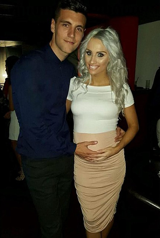 英国1岁小萝莉成时尚偶像 代言35个品牌