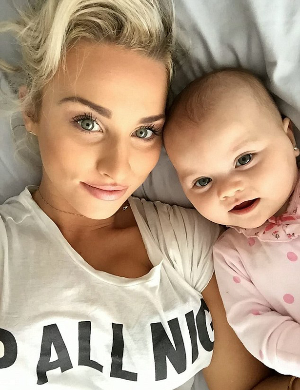 英国1岁小萝莉成时尚偶像 代言35个品牌