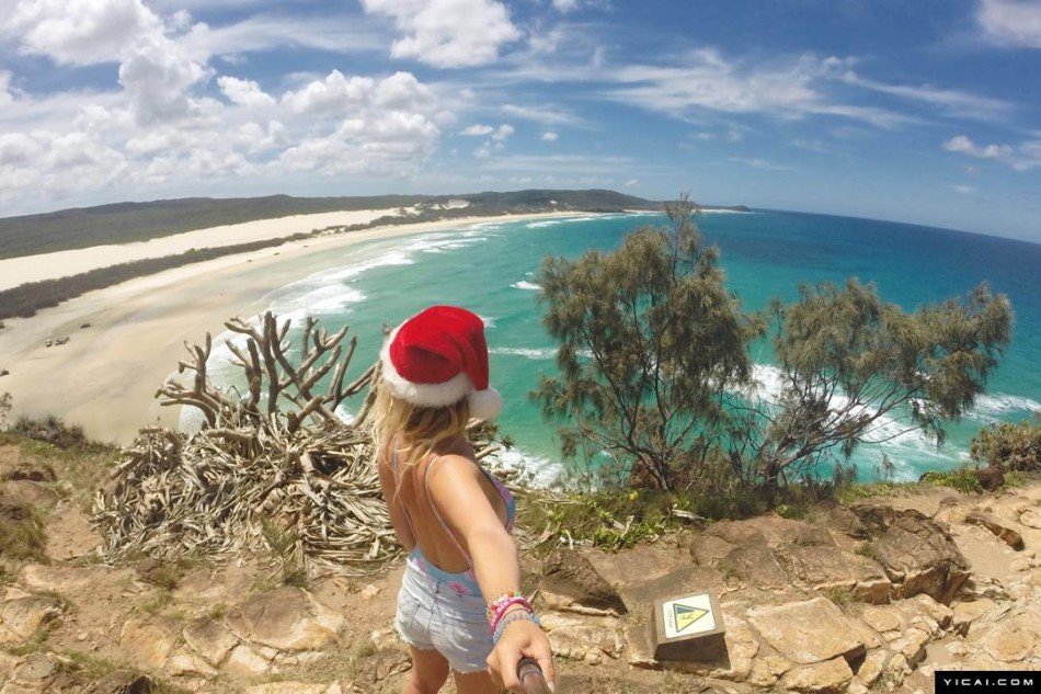 21岁克罗地亚女孩晒旅行照挣钱