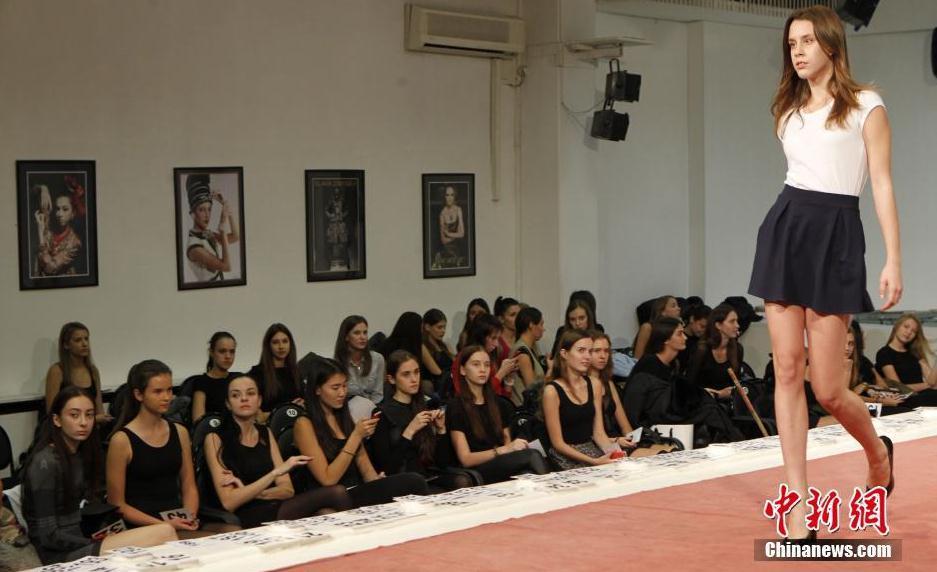 俄罗斯200多模特面试中国华服秀