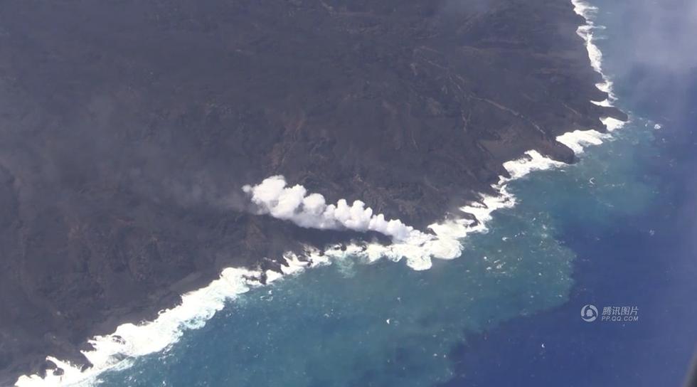 日本西之岛火山爆发 喷发量达到4亿吨