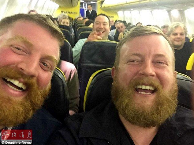 英国男子飞机上巧遇&ldquo;另一个自己&rdquo;