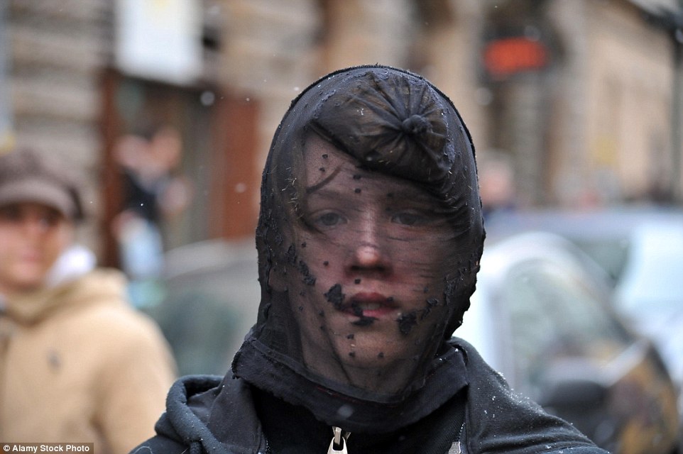 匈牙利假面巡游狂欢驱赶严寒