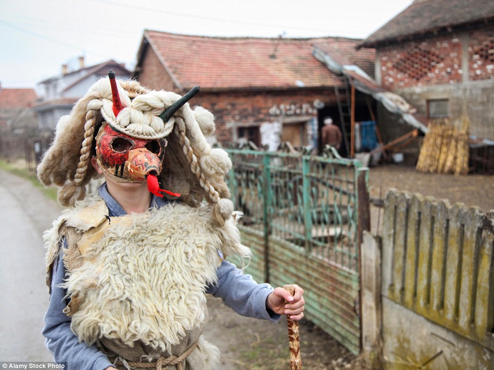 匈牙利假面巡游狂欢驱赶严寒