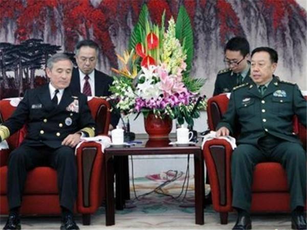 外交部:美军舰绕道我南沙岛礁是赤裸裸的挑衅