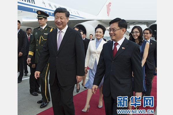 11月6日，国家主席习近平抵达新加坡，开始对新加坡进行国事访问。 新华社记者李学仁摄