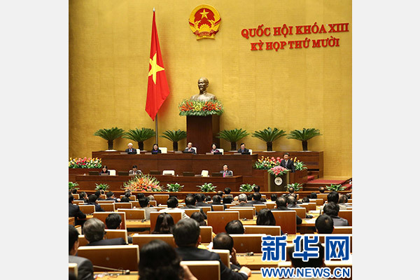 11月6日，中共中央总书记、国家主席习近平在越南国会发表题为《共同谱写中越友好新篇章》的重要演讲。 新华社记者 庞兴雷 摄