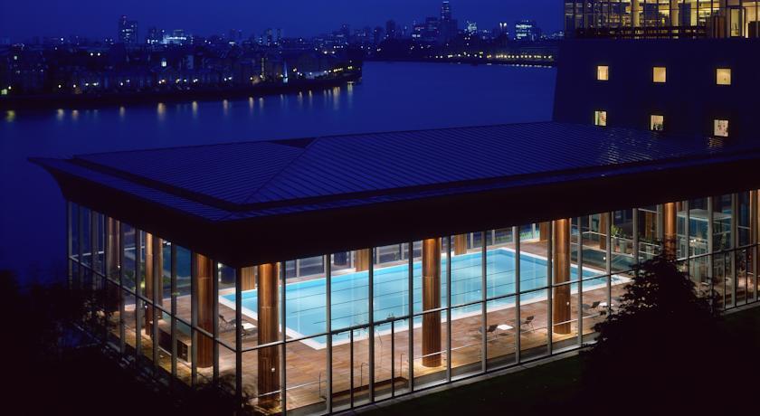 什么样的酒店才配得上007中的邦女郎？