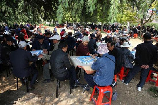 103岁老人打麻将从早到晚精神倍儿爽 盘点奇葩的长寿秘方