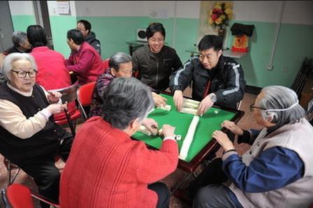 103岁老人打麻将从早到晚精神倍儿爽 盘点奇葩的长寿秘方