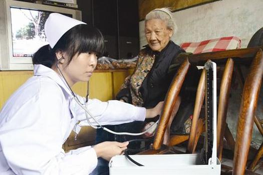 103岁老人打麻将从早到晚精神倍儿爽 盘点奇葩的长寿秘方