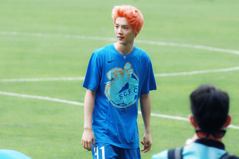 权志龙鹿晗吴亦凡exo世勋Kai 中韩明星彩虹发色帅翻天【组图】