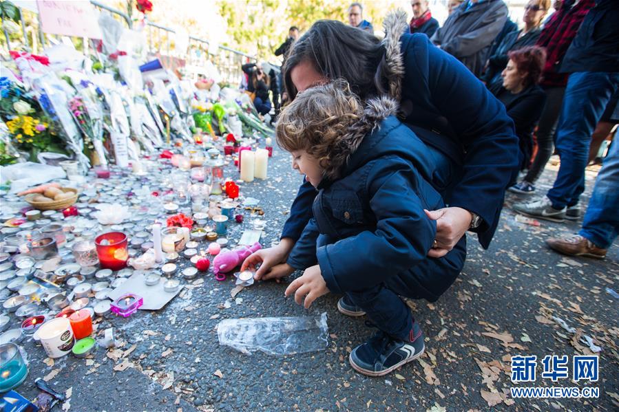 （XHDW）（2）巴黎：孩子的眼中不应有恐怖阴霾