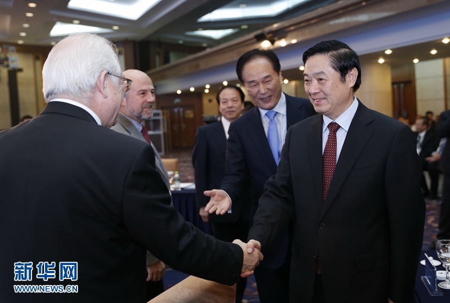 12月1日，首届金砖国家媒体峰会在北京开幕。中共中央政治局委员、中央书记处书记、中宣部部长刘奇葆出席峰会开幕式并致辞。 新华社记者 鞠鹏 摄 