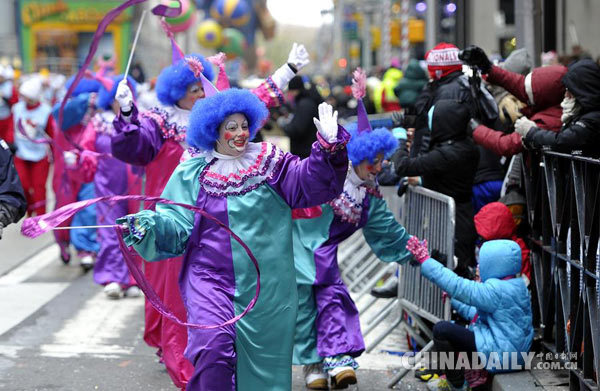 感恩节成美国华裔办婚宴好时机 亲友欢聚幸福满满