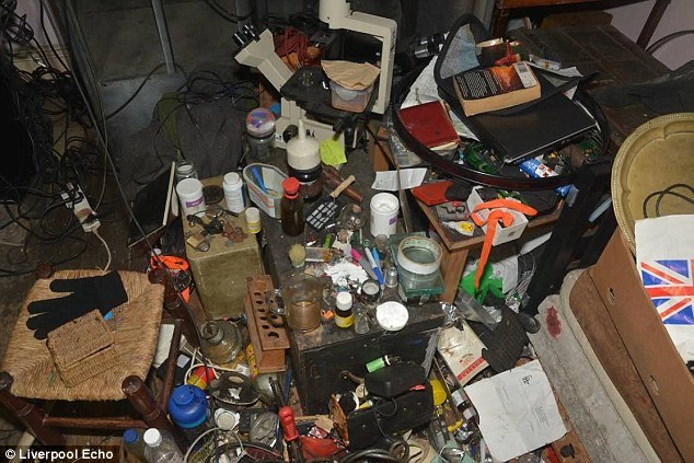 现实版绝命毒师制毒间：肮脏无比