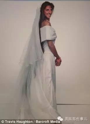 全家头发加起来4米长 洗一次头用掉一瓶护发素