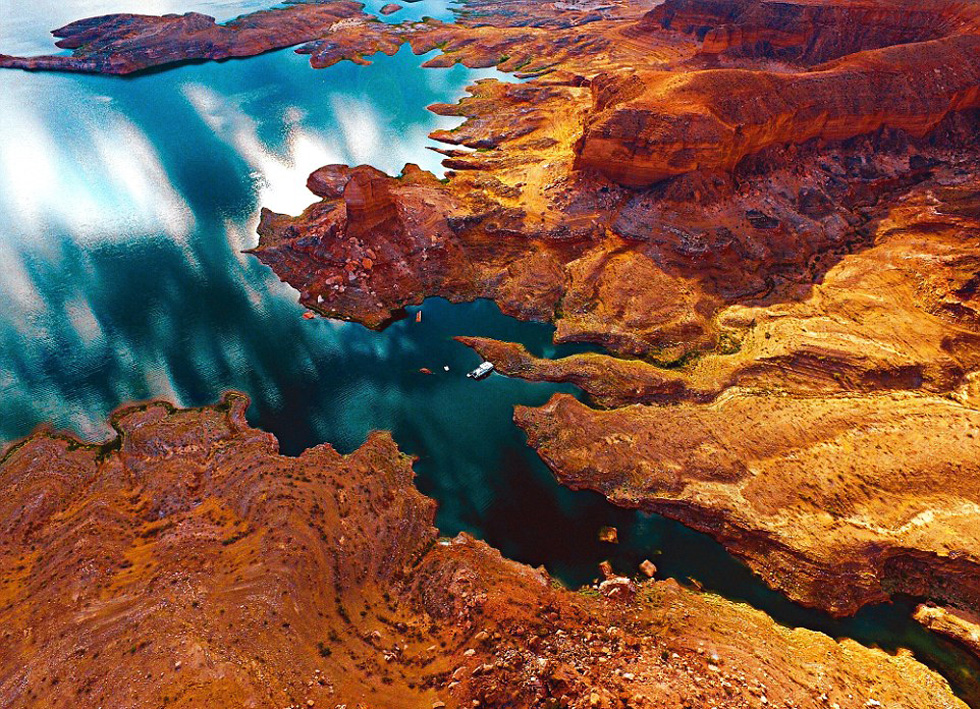 网友航拍摄影作品展现全球壮观美景