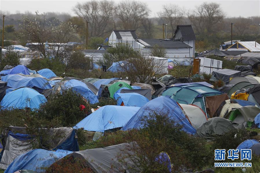 （国际）（2）走进法国加莱难民营