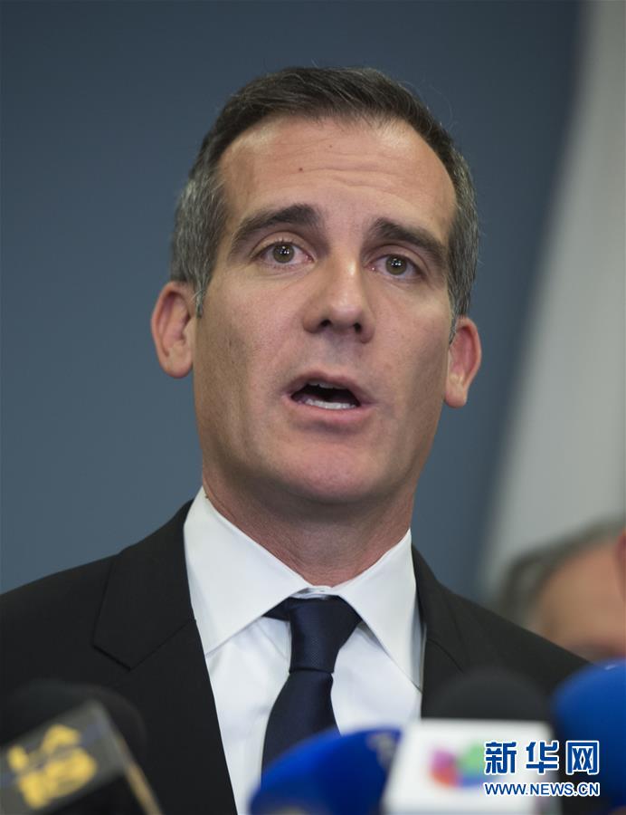 （国际）（4）美国洛杉矶900多所学校因炸弹威胁关闭