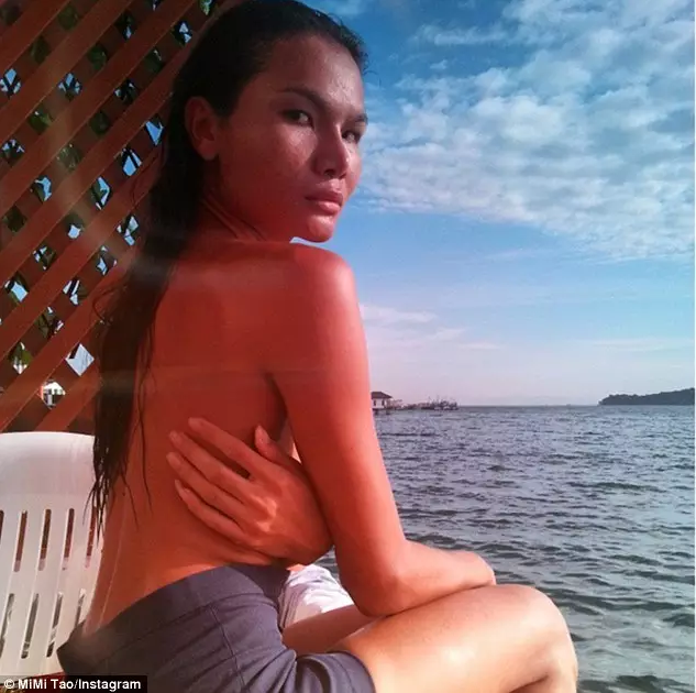 泰国和尚变性后当模特 代言内衣爆红