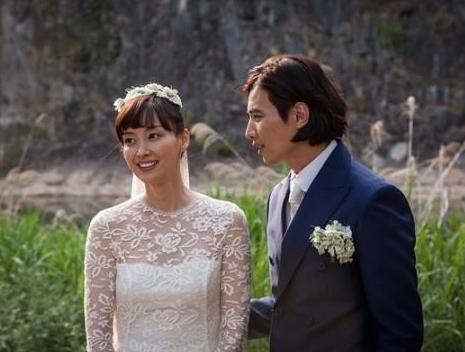 元斌升级当爸爸 媳妇儿李娜英竟和宋茜长得一毛一样/组图