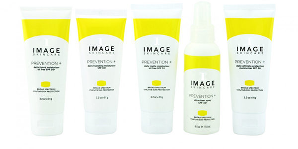 环球小姐冠军福利数不清：一年薪水、豪华公寓、海量用品