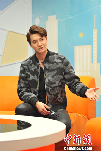 小五拍戏向矢野浩二请教:他们以前辈身份教我秘笈