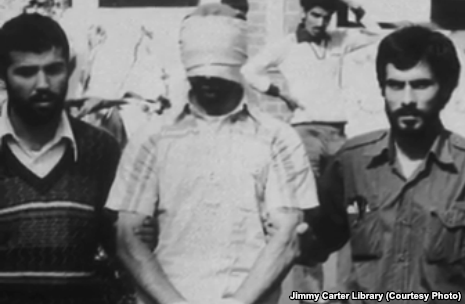 扣1天赔1万美元 伊朗危机美国人质终获赔偿