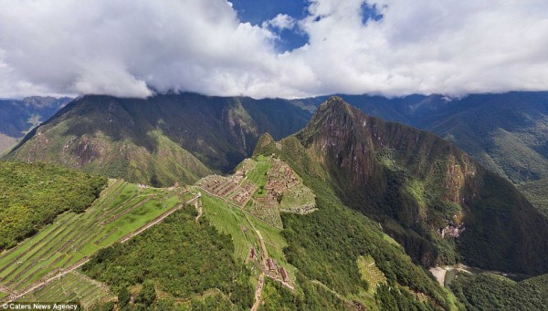 俄航拍网站全景展现世界新七大奇迹