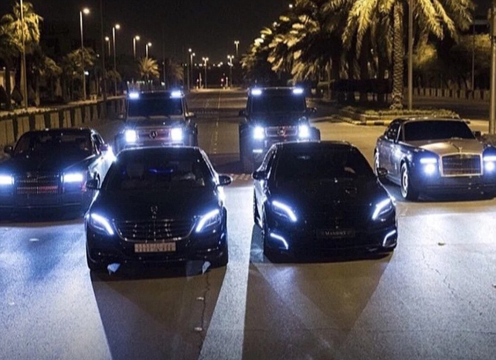 揭秘富家保姆奢华生活：乘私人飞机旅行 年薪百万