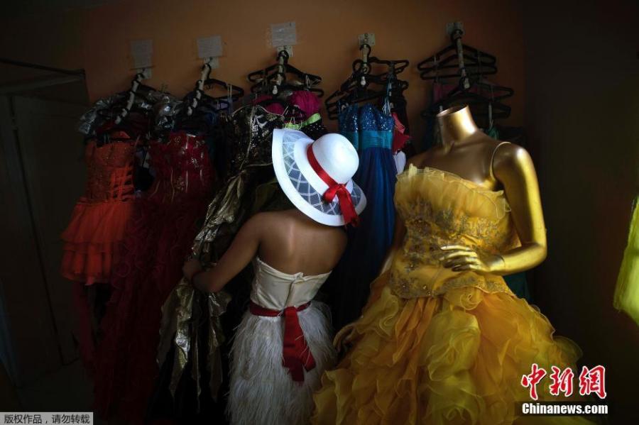 古巴花季少女的成人礼