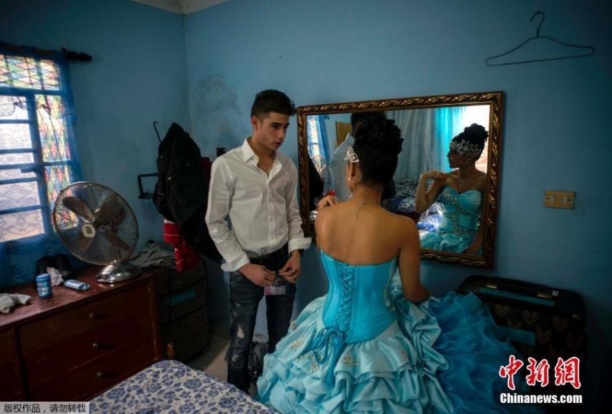 古巴花季少女的成人礼