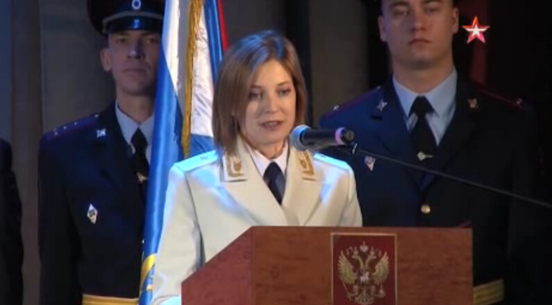 克里米亚美女检察长首次着白色将军礼服惊艳亮相