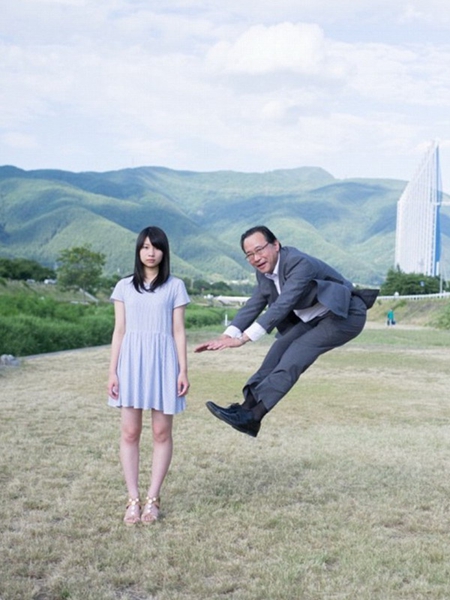 　许多照片都含有日本标志性建筑。（网页截图）