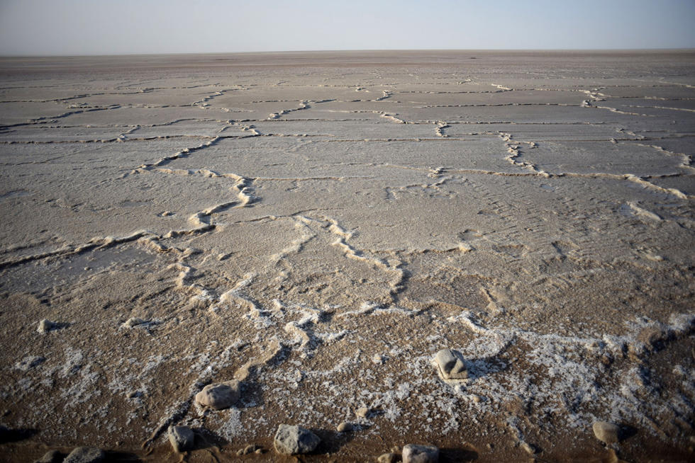埃塞俄比亚古老的盐矿贸易 一块盐卖1元多