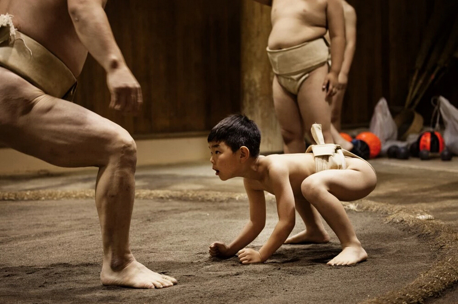 日本相扑术衰落 6岁童受训欲振兴国术