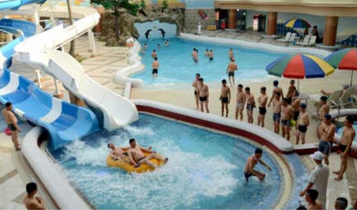 朝鲜核试科学家出游 十万人民送行